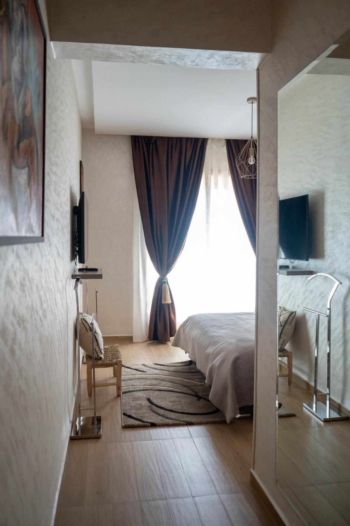 Magnifique Appartement Moderne De 2 Chambres Avec Piscine A 10 Min Du Centre De Marrakech Marrakesh Buitenkant foto